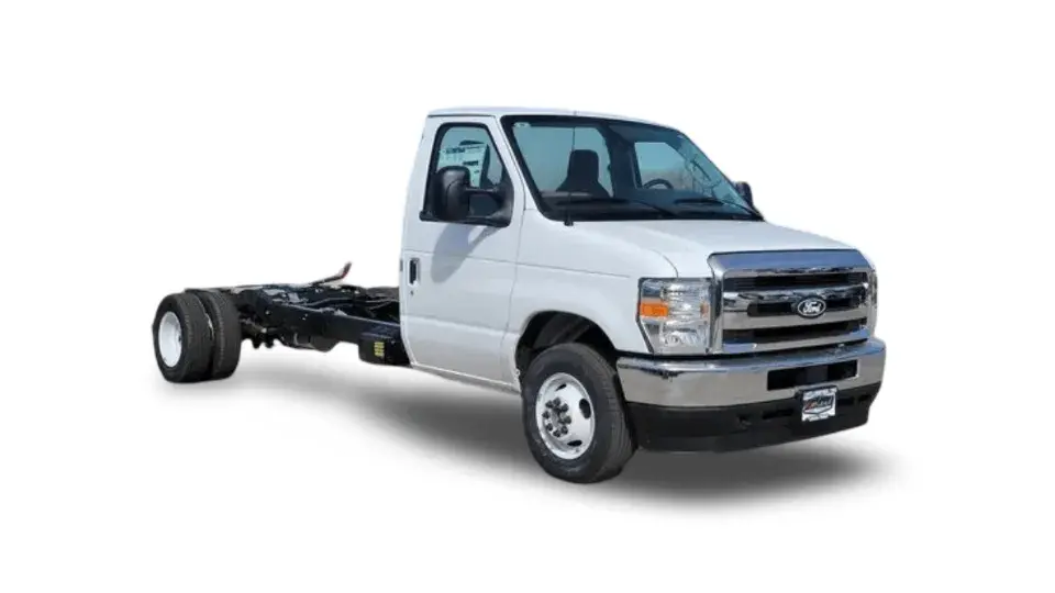 2026 Ford E-450SD